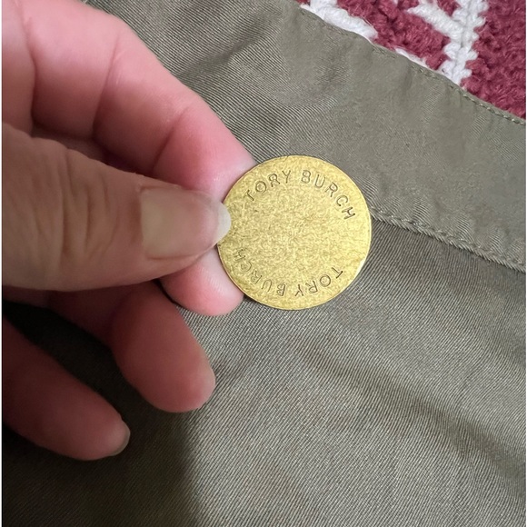 Tory Burch skirt. - Picture 8 of 10